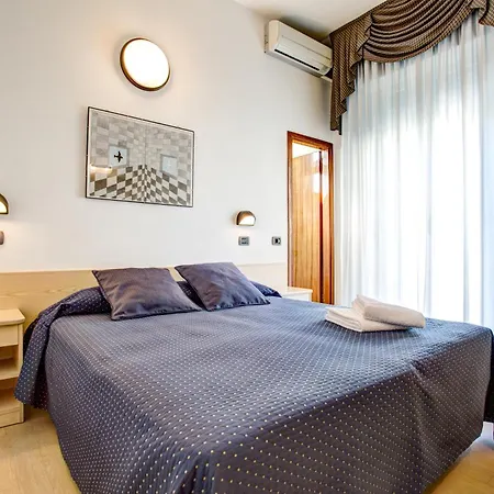 Hotel Villa Dei Gerani Rimini Exterior foto